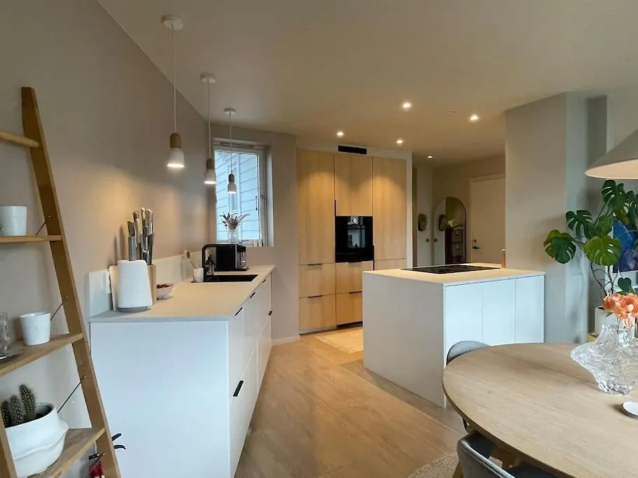 Apartment In Μπέργκεν